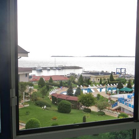 Holiday Apartment In Riviera Complex Szveti Vlasz Kültér fotó